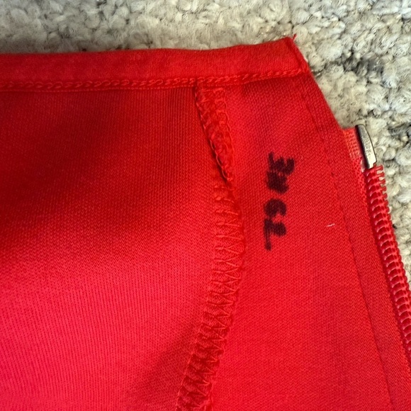 Puma X Ferrari M zip up neoprene like feel Women's Bold Red Bomber Jacket EUC - Picture 15 of 15